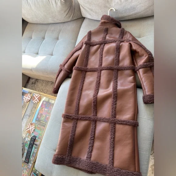 Stand Studio Patrice faux shearling coat in dark brown size small / FR 34 - Picture 7 of 9